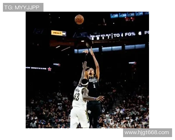 马刺榜眼哈珀展现惊人天赋强势突破防守完成高难度滑翔上篮